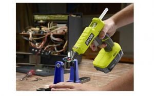Pistola de pegamento Ryobi | De Máquinas y Herramientas