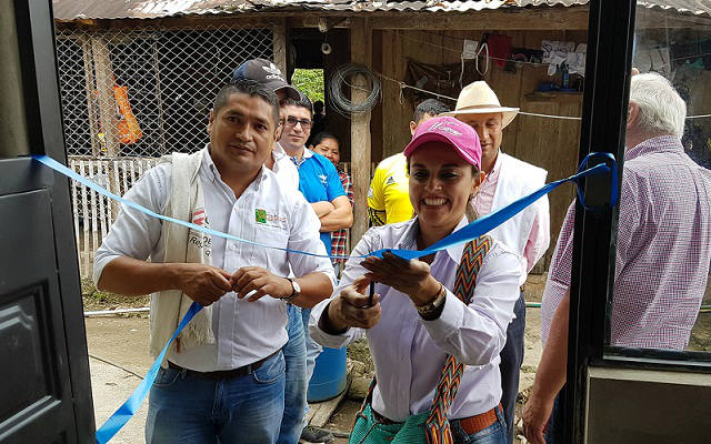 Claudia Beltrán, Líder de Relaciones con la Comunidad en CEMEX