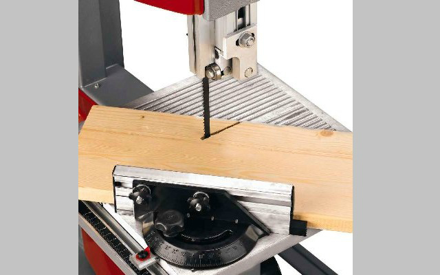 Einhell: Llega la máquina sierra sin fin de banco especial para cortar madera