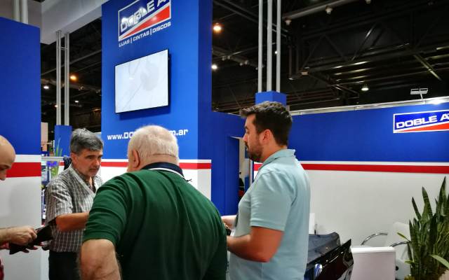 Doble A - Visiantes de la Automechanika